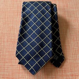 Thomas Pink London Navy and Gold Grid Check Silk Tie made in England
